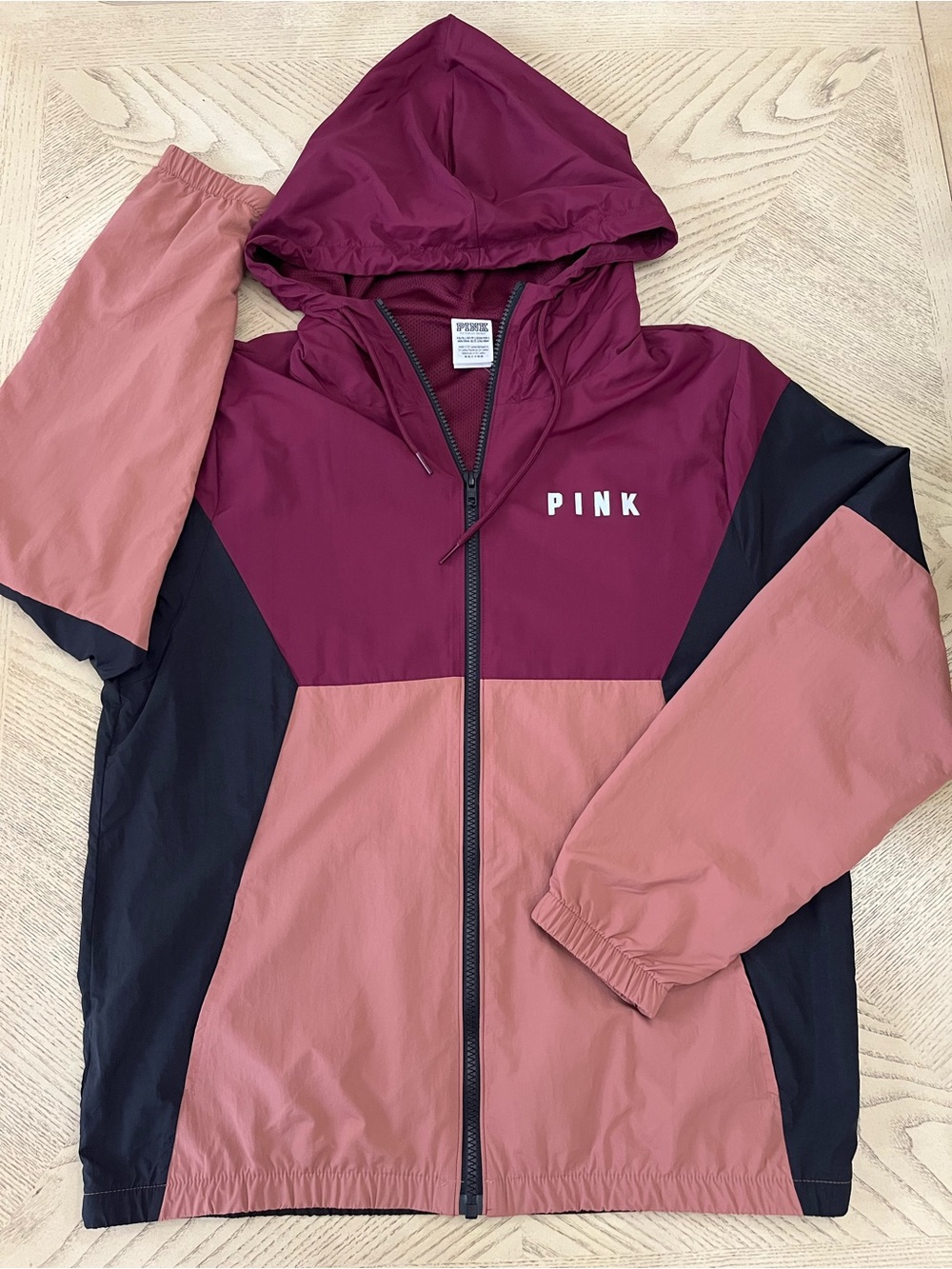 *NWT* Victoria Secret PINK Windbreaker Size XS/S